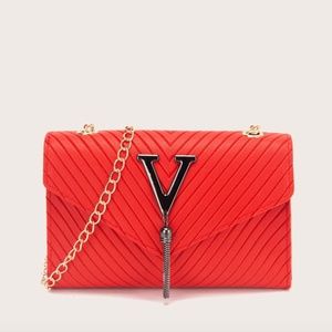 Metal Tassel Decor Chevron Flap Chain Bag